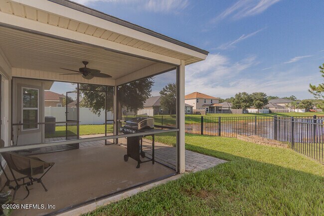 Building Photo - 15816 Twin Creek Dr