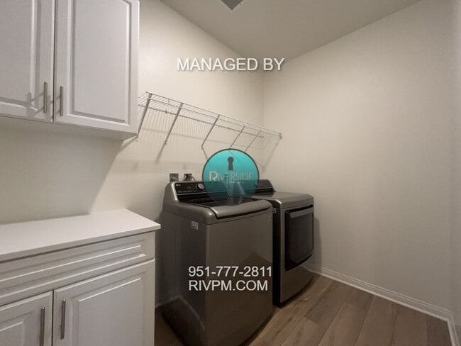 Building Photo - WELCOME TO YOUR FUTURE HOME IN SPRING MOUN...
