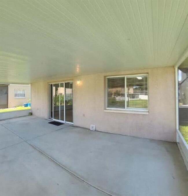 Building Photo - 1501 Rincon Dr