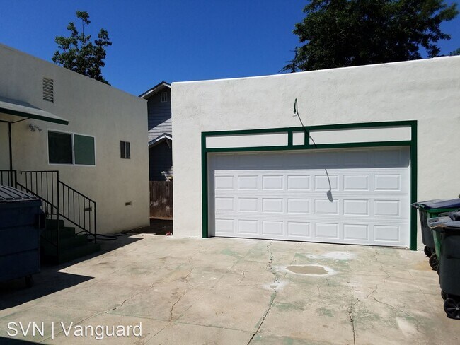 Building Photo - 1 br, 0.5 bath Room For Rent - Old Town Or...