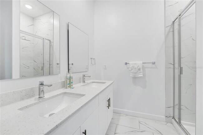 Building Photo - 509 Famagusta Dr