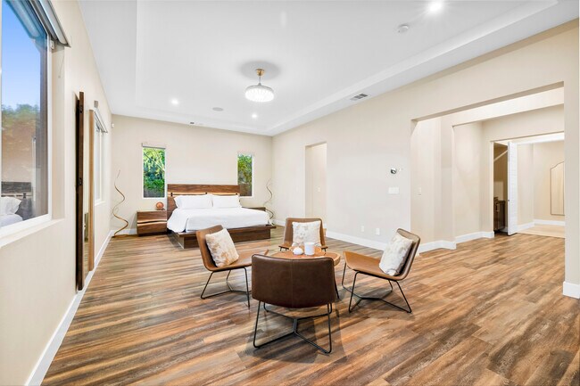 Building Photo - 8396 Sweetwater Creek Way