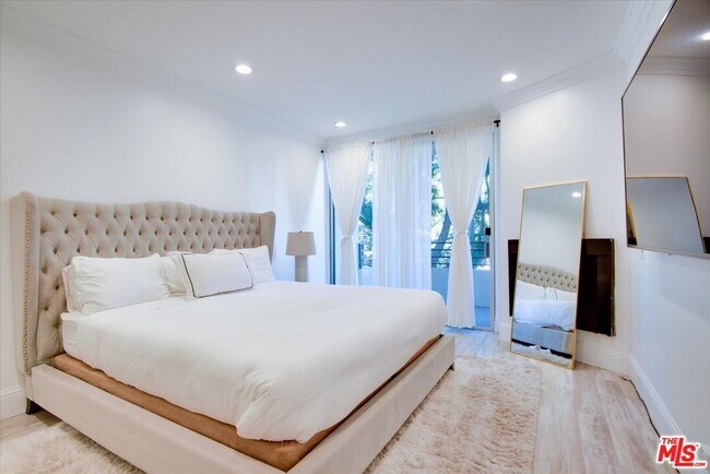 Building Photo - 1909 Pelham Ave