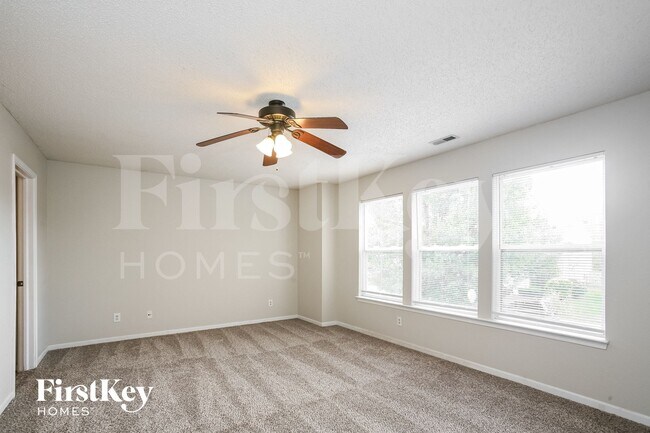 Building Photo - 16773 Lowell Dr