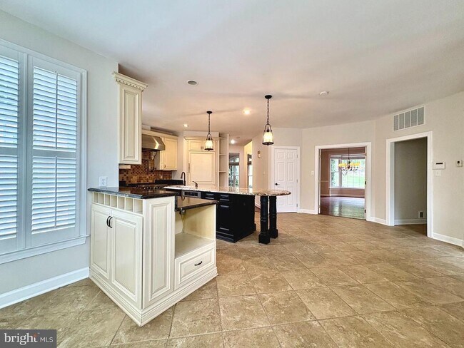 Building Photo - 1151 Fieldview Dr