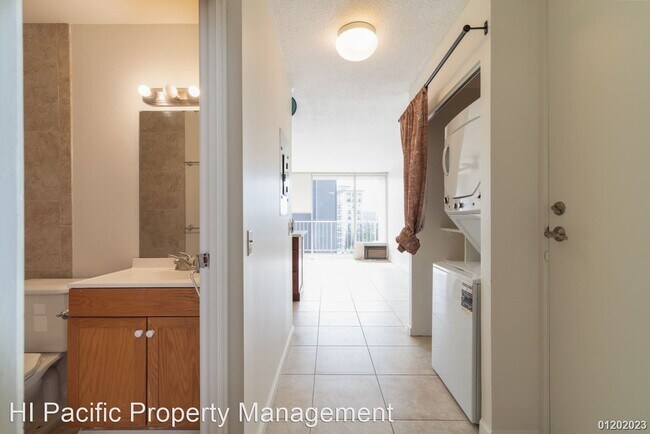 Building Photo - 1 br, 1 bath House - 1414 Alexander St #802