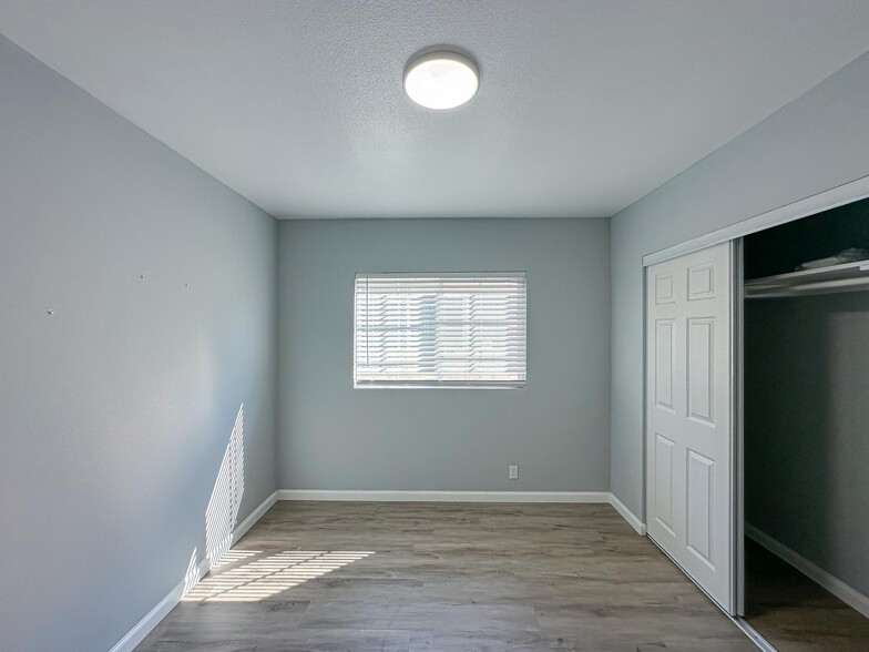 Building Photo - 158 W Del Amo Blvd