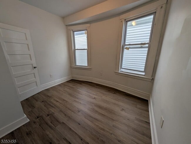 Building Photo - 166 N 12th St