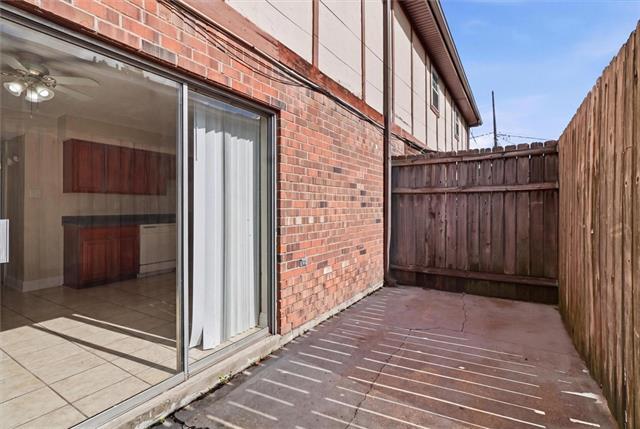 Building Photo - 1729 Newport Pl