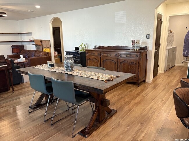 Building Photo - 7319 Turnbow