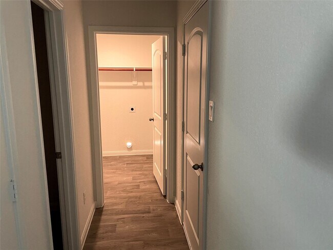 Building Photo - 15111 Sorrento Bay Cir