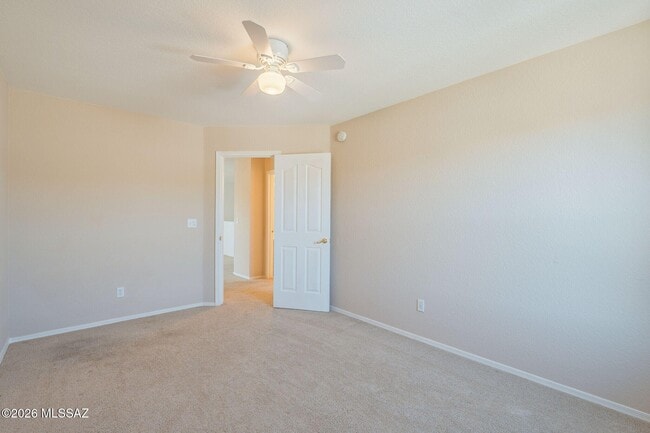 Building Photo - 10095 N Mill Crossing Way