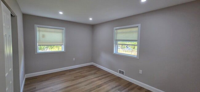 Building Photo - A Spacious 4 bedroom house for Rent !!!
