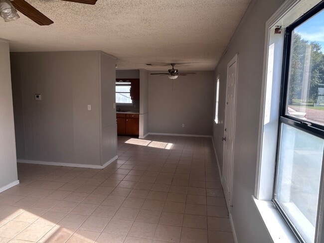 Building Photo - 50055 Kevin Dr