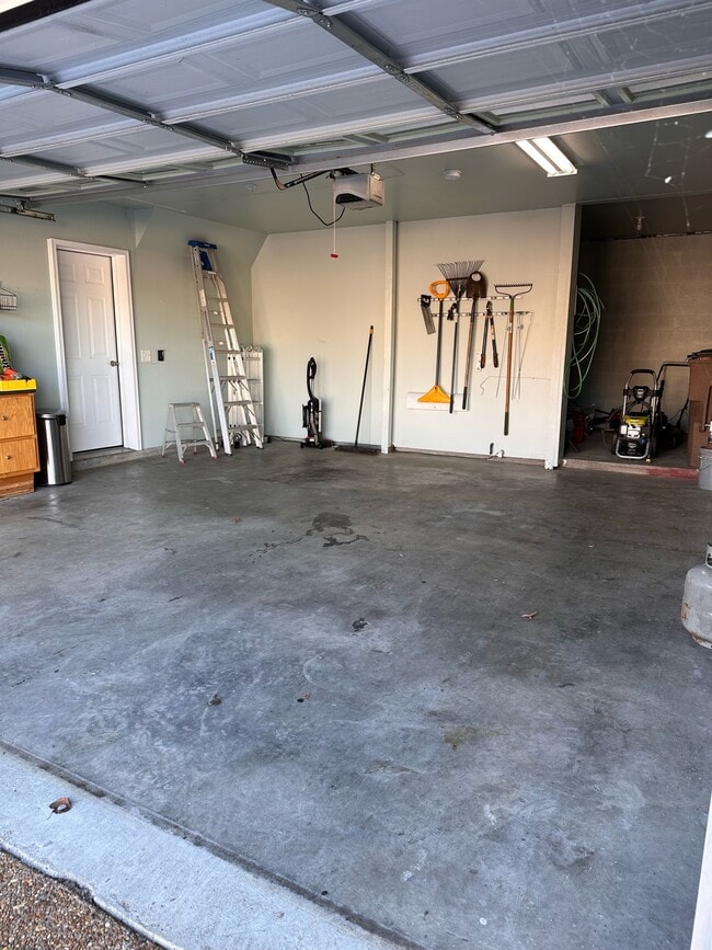 Building Photo - 2937 Harbor Lights Dr