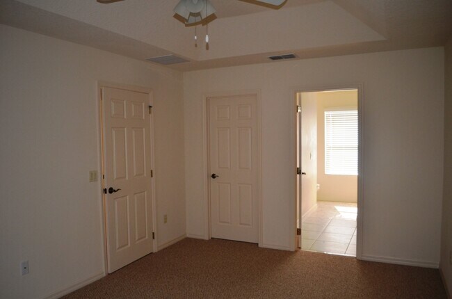 Building Photo - 1555 Reflection Cove