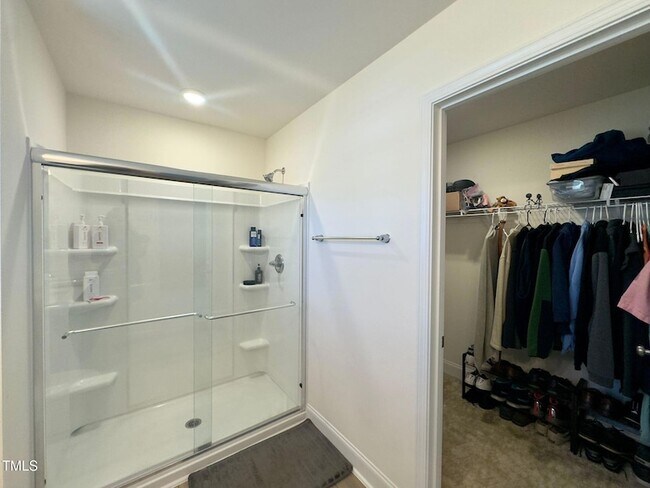 Building Photo - 47 Flowing River Rd