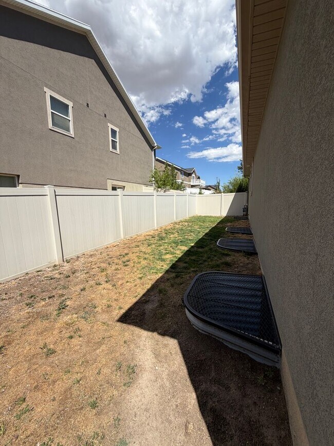 Building Photo - 6584 S Azimuth Ct