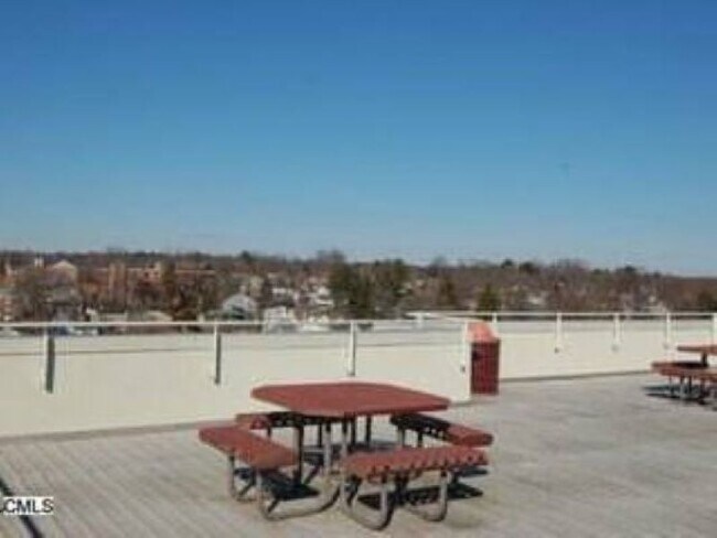 Building Photo - 51 Schuyler Ave