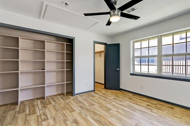 Building Photo - 4960 Milwee St