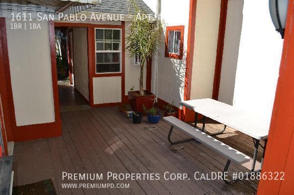Building Photo - 1611 San Pablo Ave