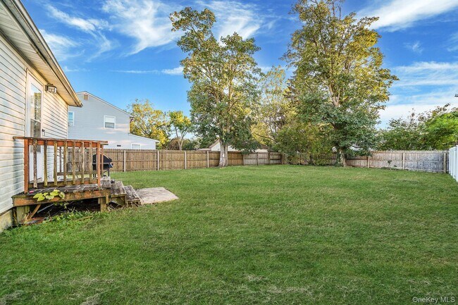 Building Photo - 110 2nd Ave