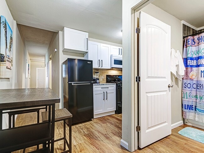 Building Photo - 3917 Winnie St