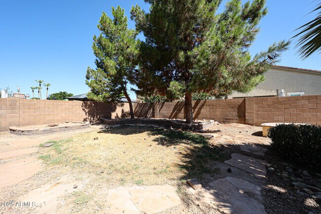 Building Photo - 3454 E Sparrow Pl
