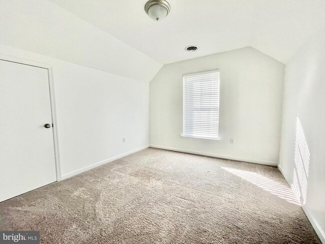 Building Photo - 56 Black Cherry Dr