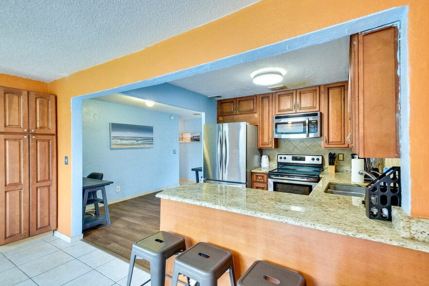 Building Photo - 1512 Richmond Ave