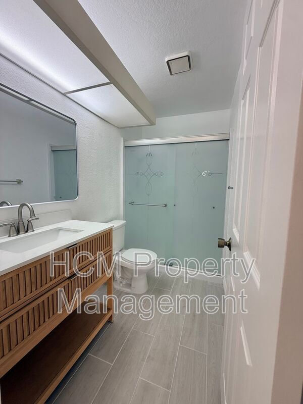 Building Photo - 203 N Magnolia Ave