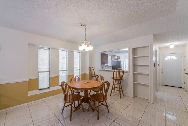 Building Photo - 7512 Down Hill Dr