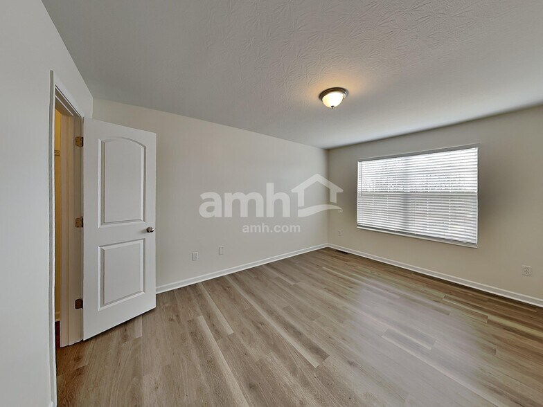 Building Photo - 9911 Codyview Dr