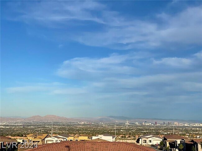 Building Photo - 11622 Hatchling Ave