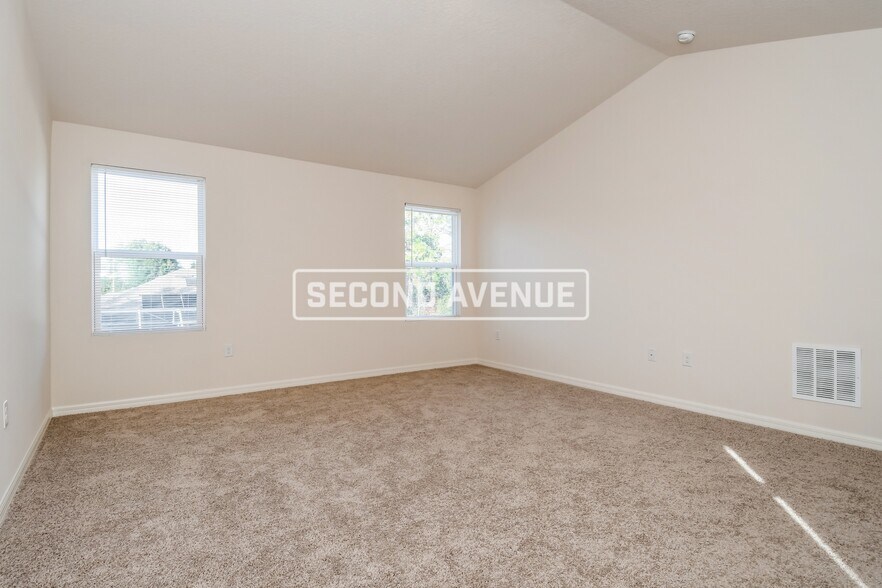 Building Photo - 29 Rockwell Ln