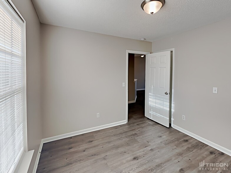 Building Photo - 8 Glennvale Ct