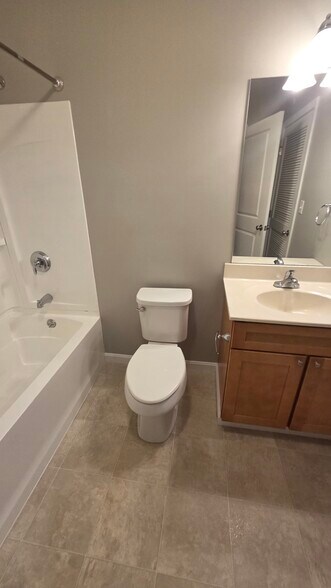 G104 Bathroom - 81 Birch St