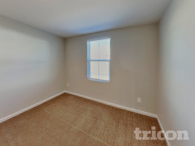 Building Photo - 4114 S Downs Cir