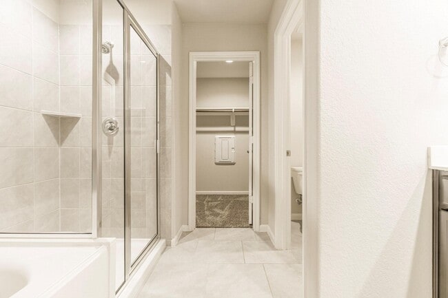 Building Photo - 7558 Highland Chase Dr