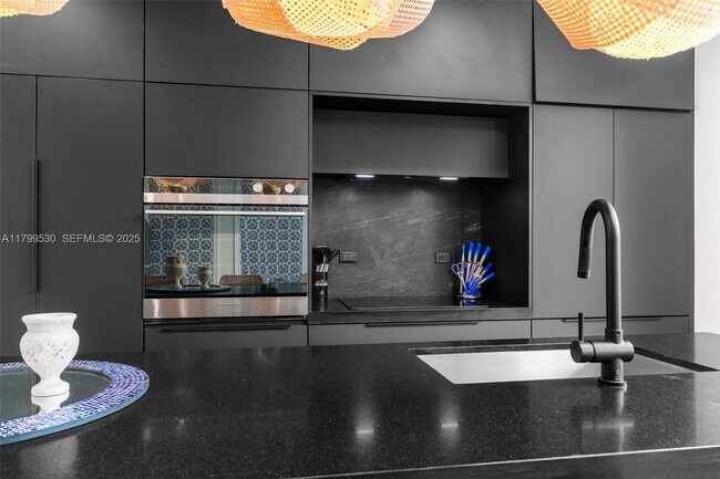 Building Photo - 408 NW 52nd St