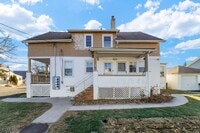 Building Photo - 43 Hillcrest Ave