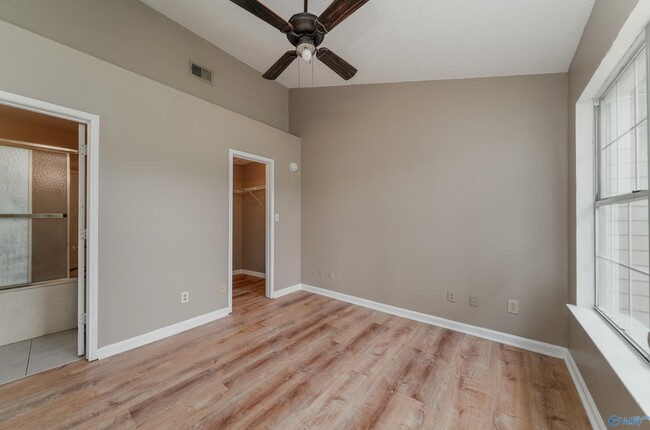 Building Photo - 104 Waters Edge Ln