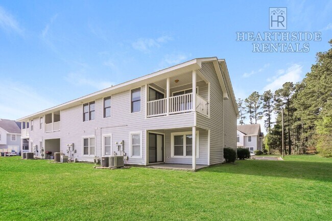 Building Photo - 143 W Victoria Ct