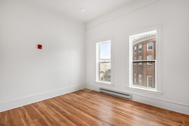 Building Photo - Cates Block