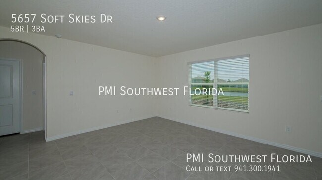 Building Photo - 5657 Soft Skies Dr