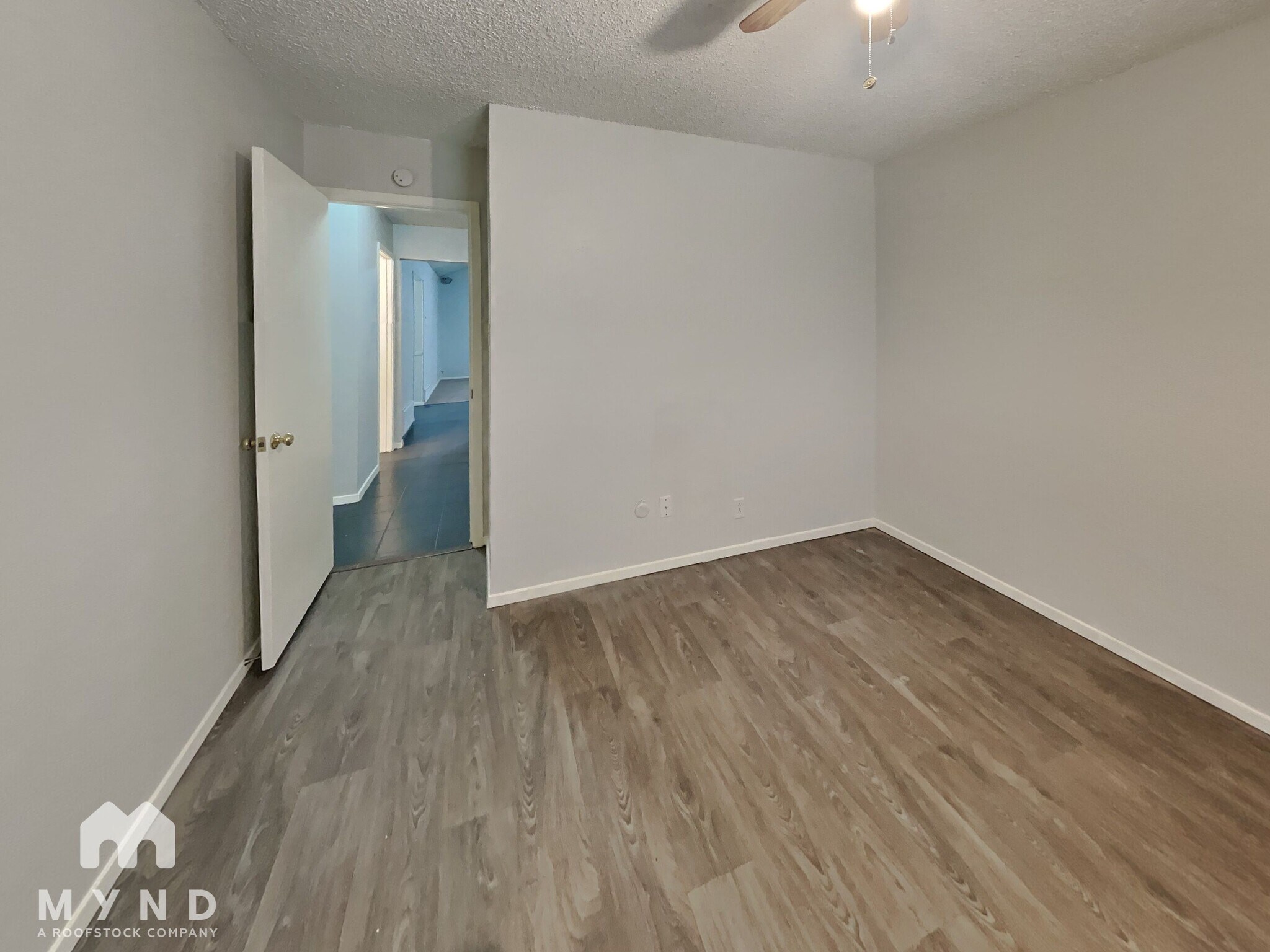 Building Photo - 408 Park Center Blvd