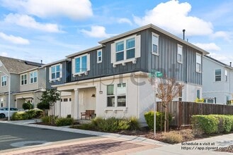 Building Photo - 8436 Compass Wy