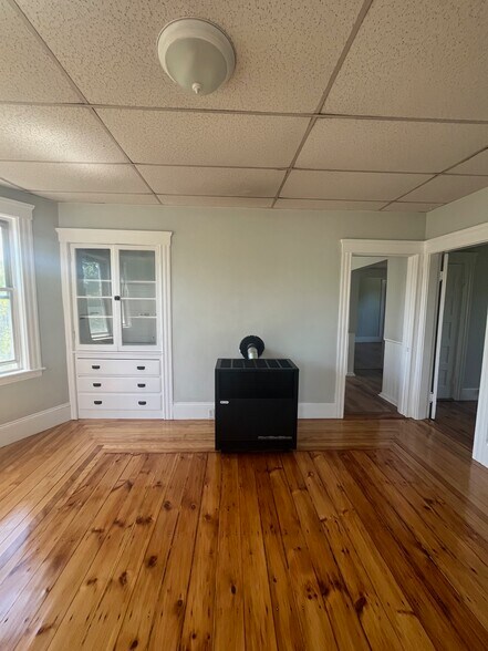 Building Photo - 163 W Boylston Dr