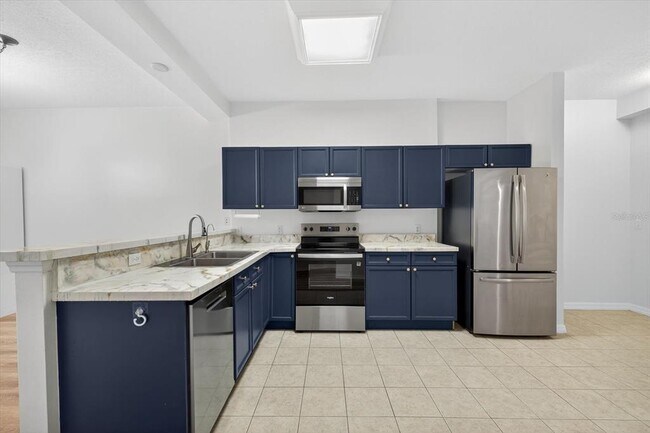Building Photo - 316 8th St S