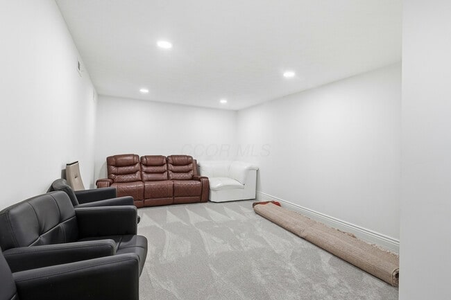 Building Photo - 8661 Craigston Ct